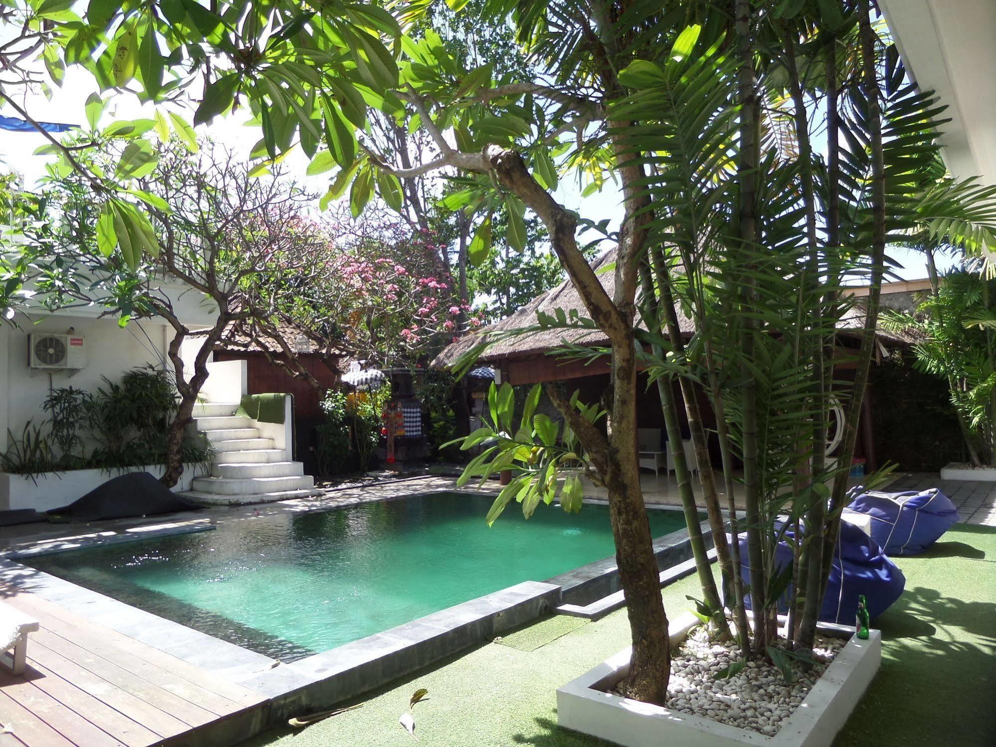 The Island Bali Hostel Σεμινιάκ Εξωτερικό φωτογραφία